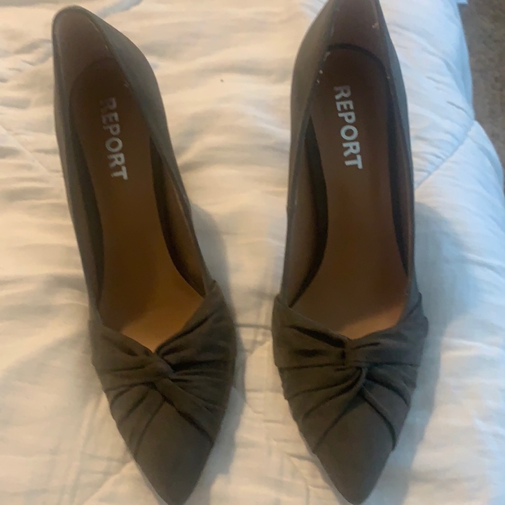 Report heels